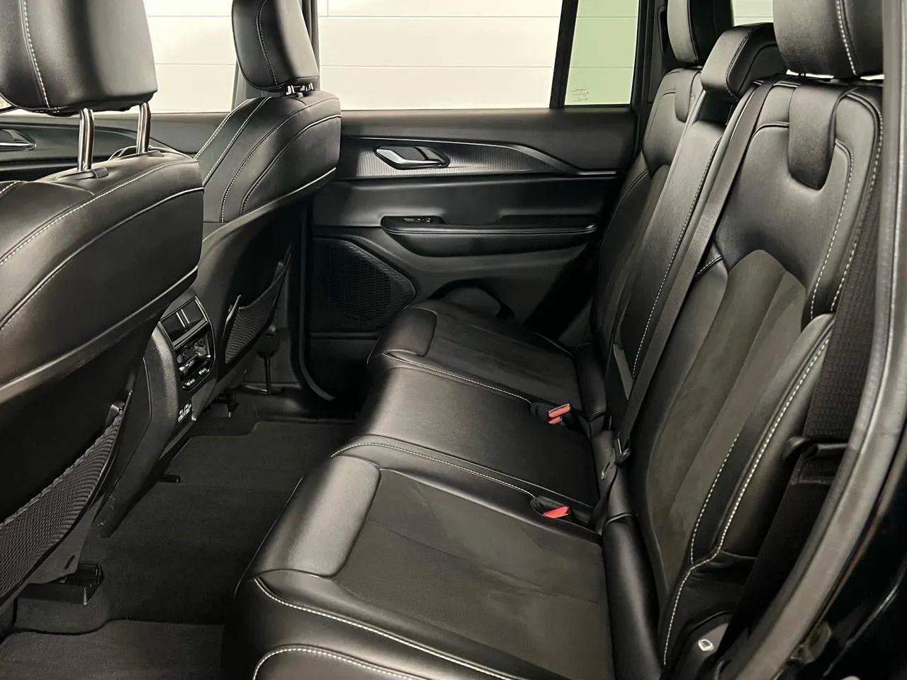 Jeep Grand Cherokee Altitude 4x4 2023