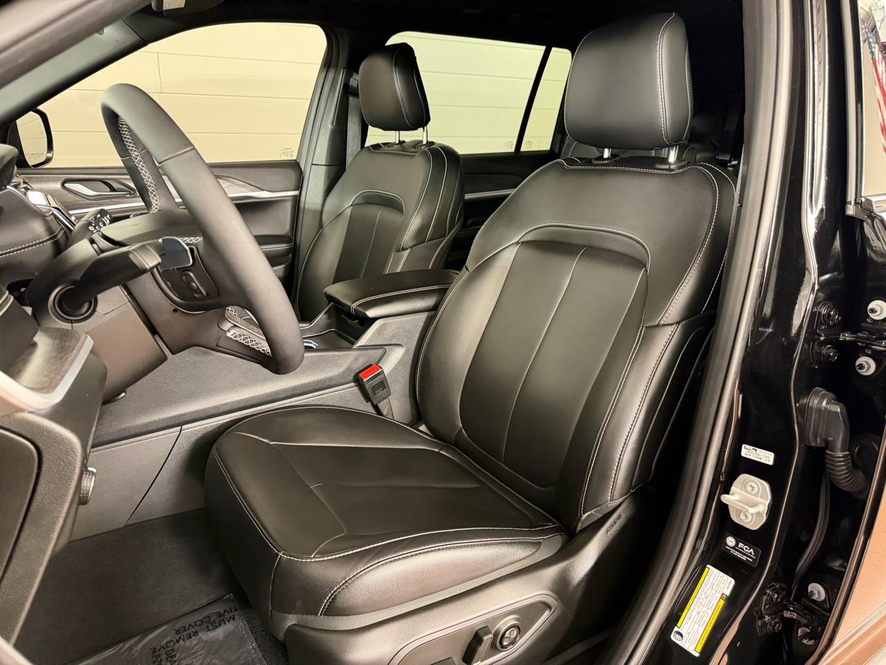 Jeep Grand Cherokee L Limited 4x4 2025