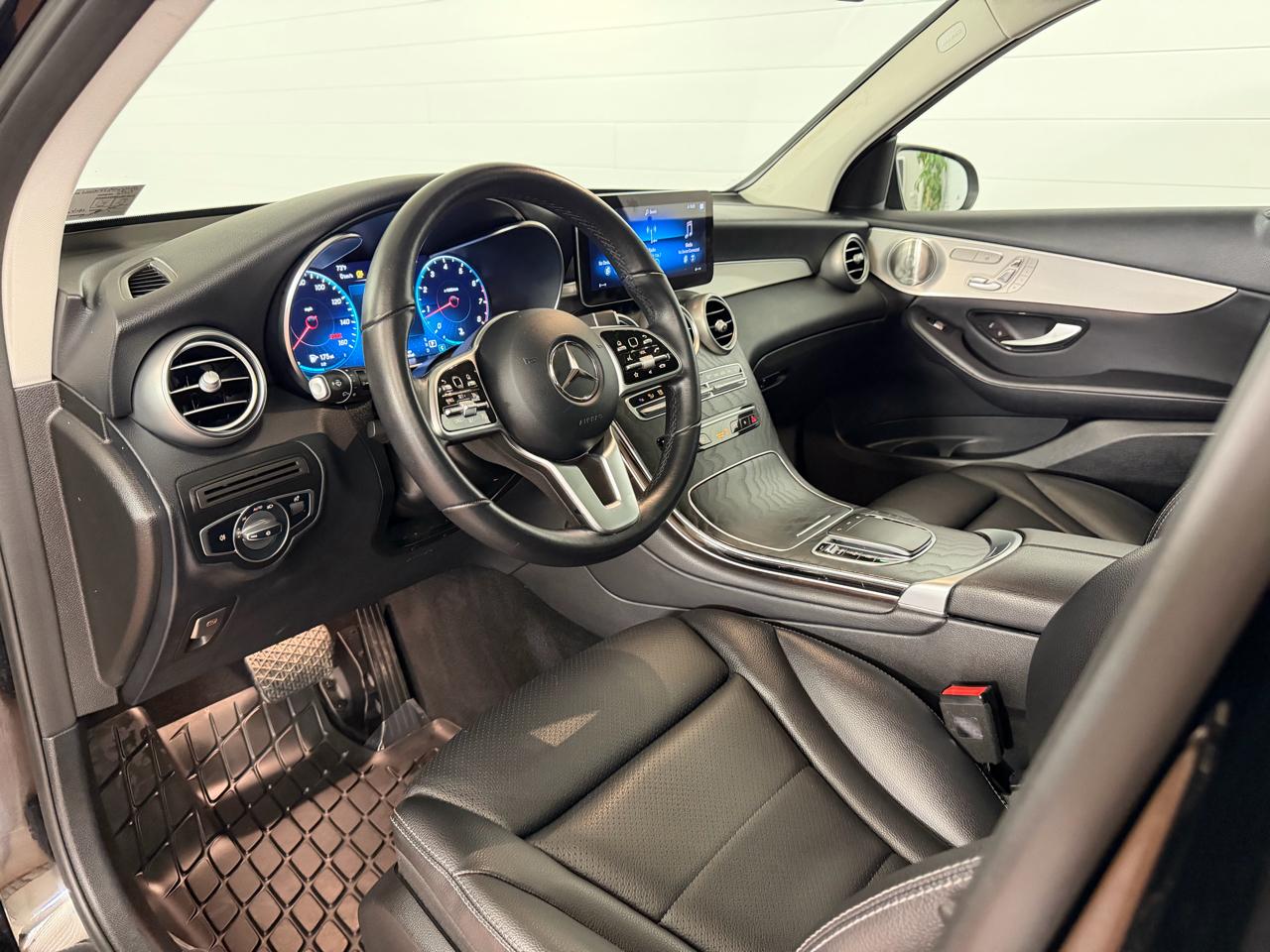 Mercedes-Benz GLC-Class GLC300 4MATIC 2021