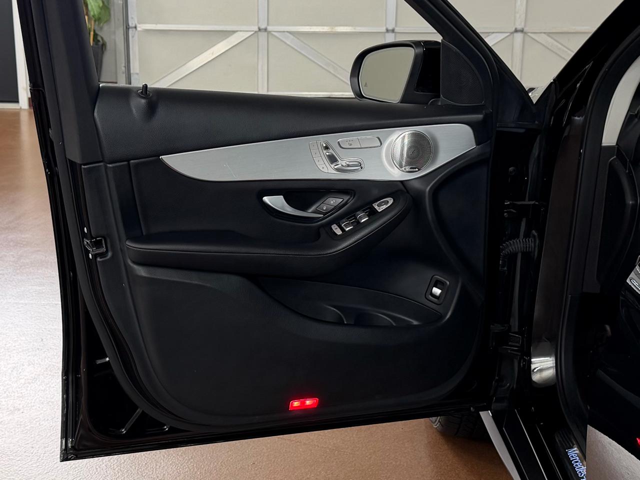 Mercedes-Benz GLC-Class GLC300 4MATIC 2021