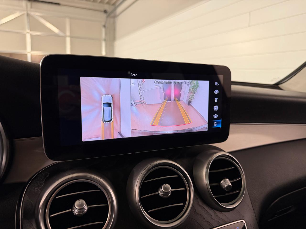 Mercedes-Benz GLC-Class GLC300 4MATIC 2021