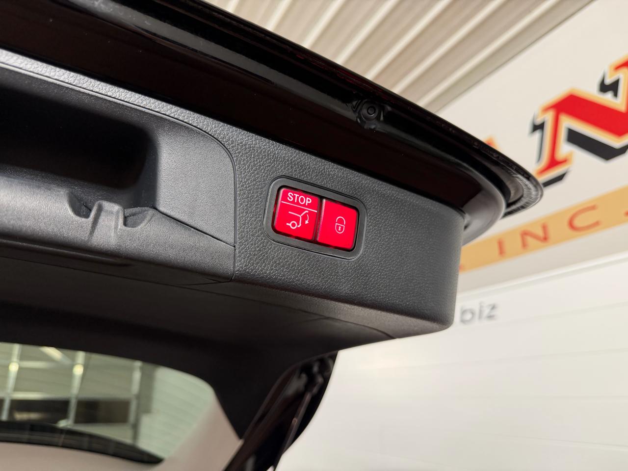 Mercedes-Benz GLC-Class GLC300 4MATIC 2021