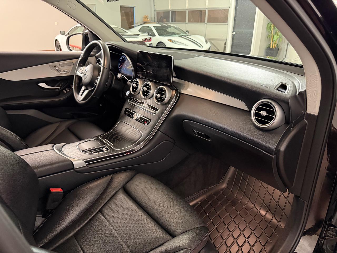 Mercedes-Benz GLC-Class GLC300 4MATIC 2021