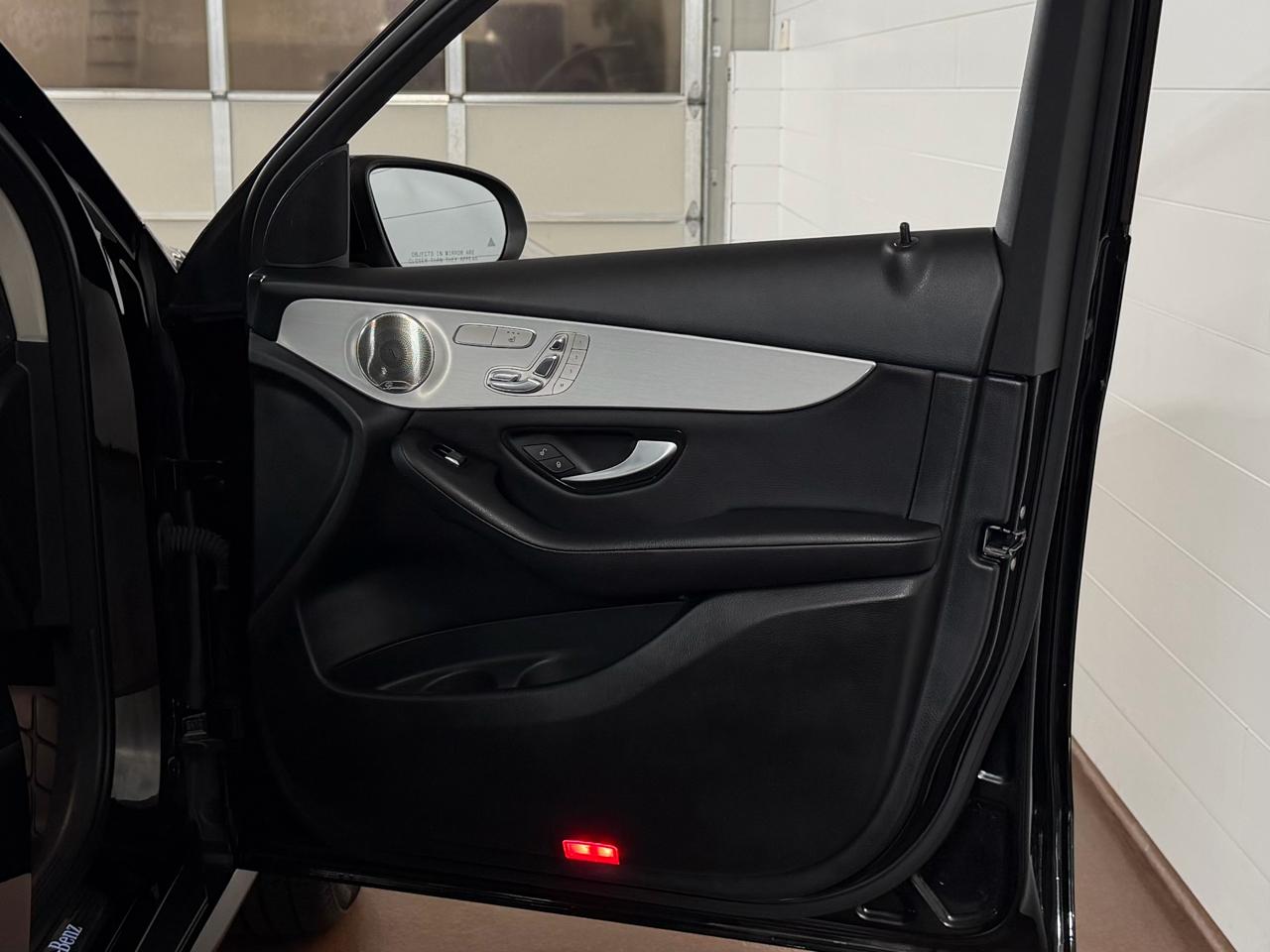 Mercedes-Benz GLC-Class GLC300 4MATIC 2021