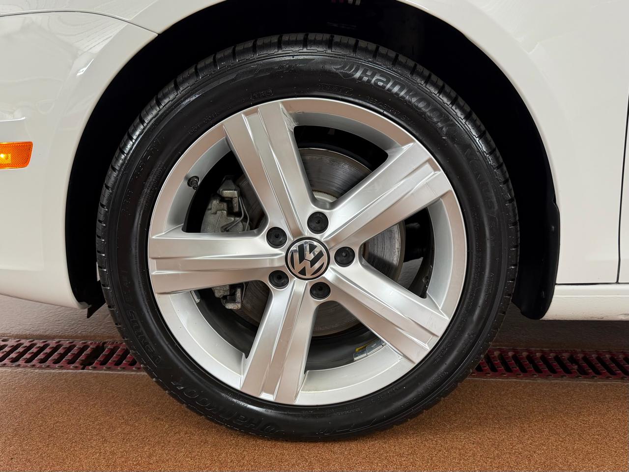 Volkswagen Eos Lux 2012