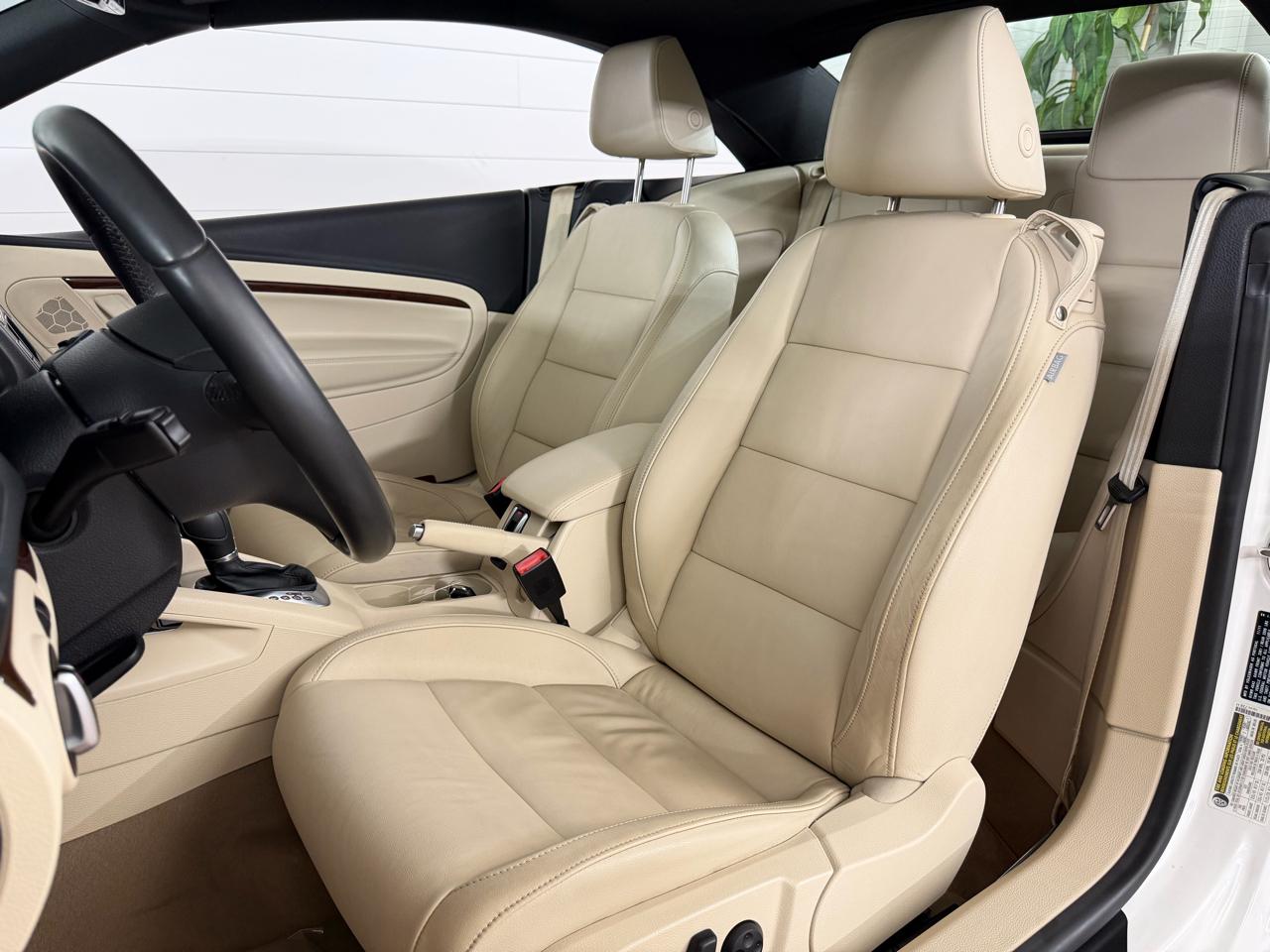 Volkswagen Eos Lux 2012