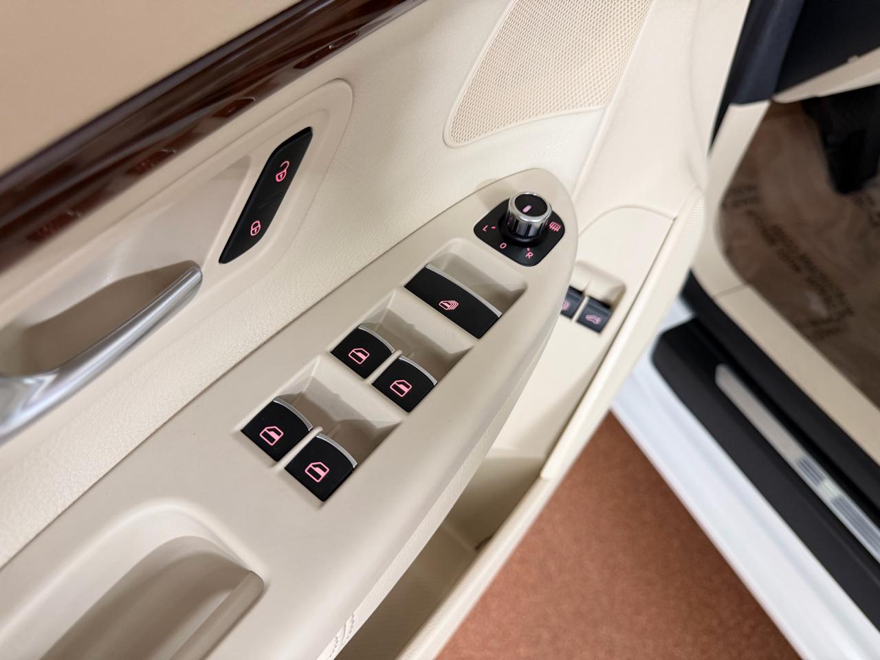 Volkswagen Eos Lux 2012