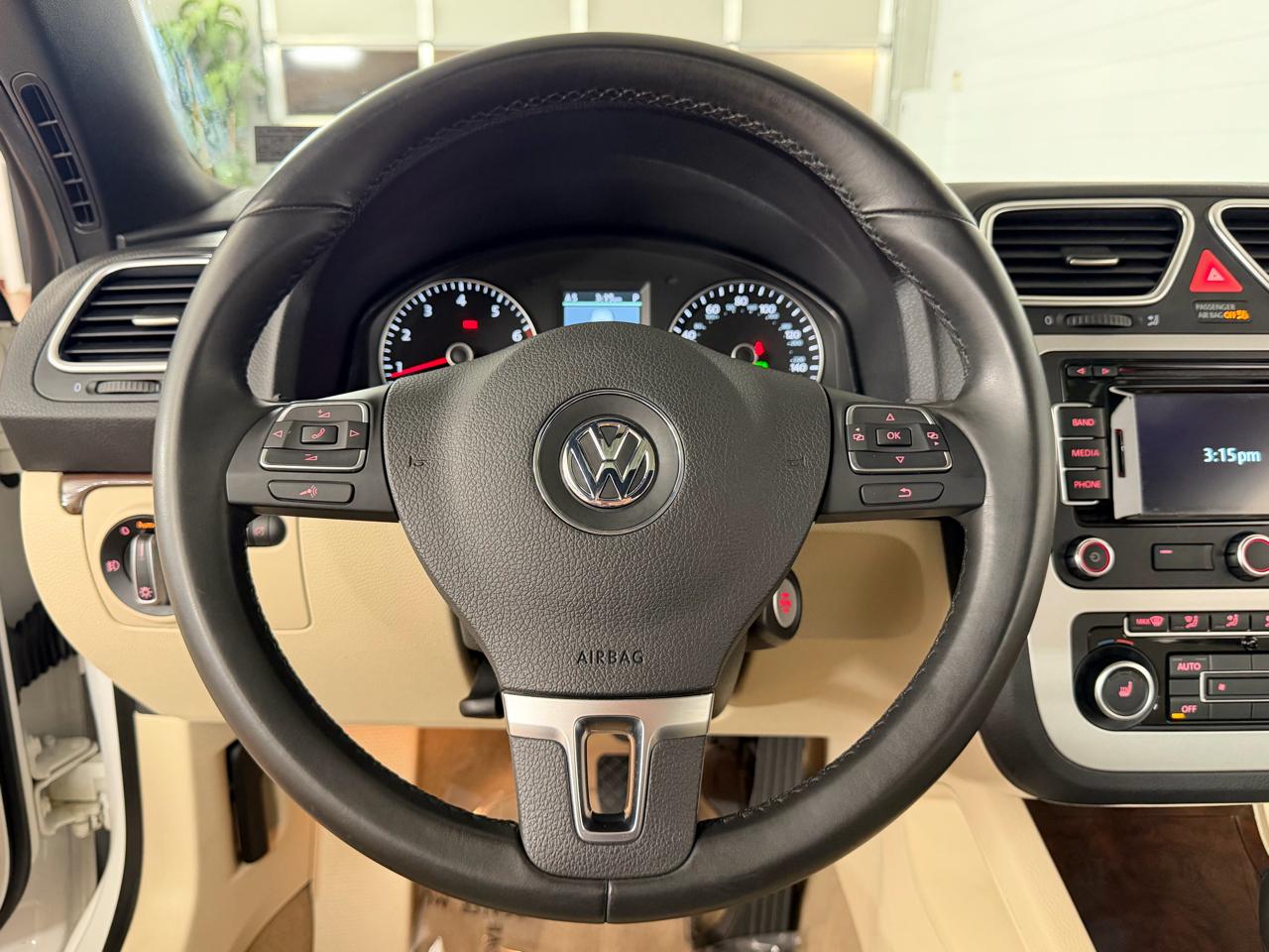 Volkswagen Eos Lux 2012