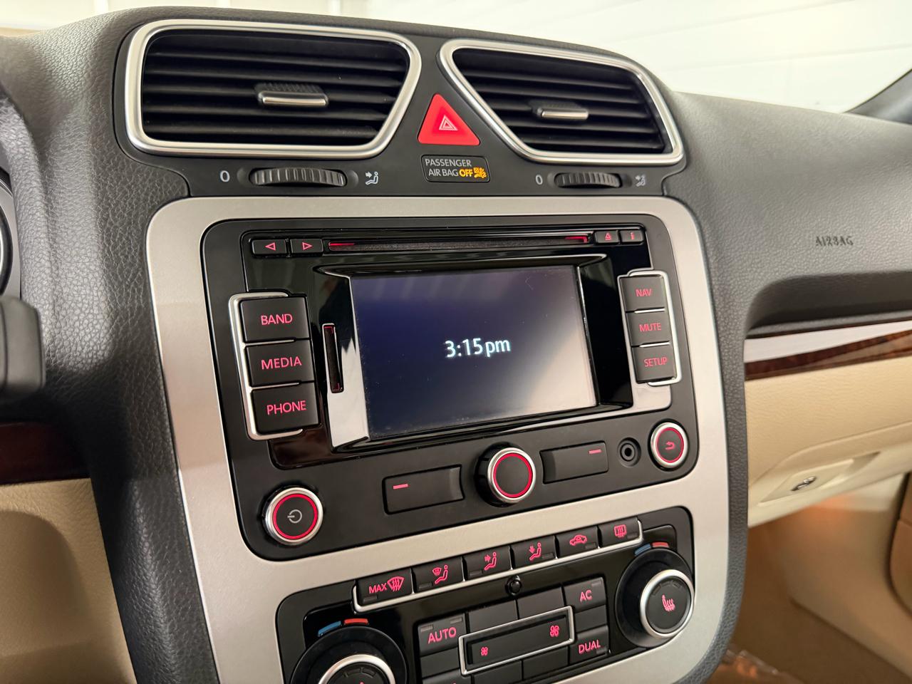 Volkswagen Eos Lux 2012