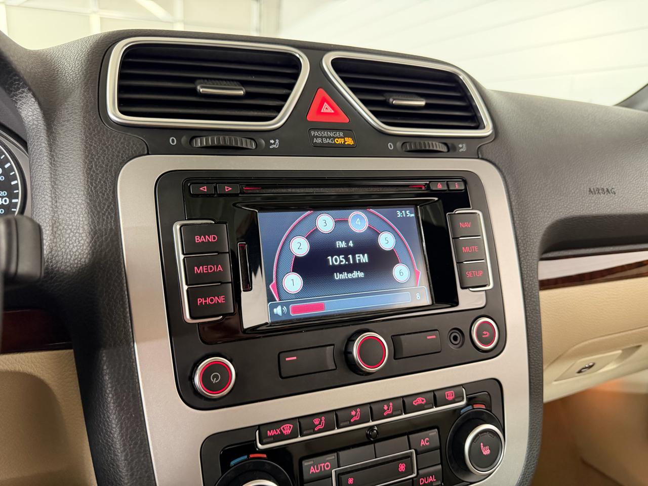 Volkswagen Eos Lux 2012