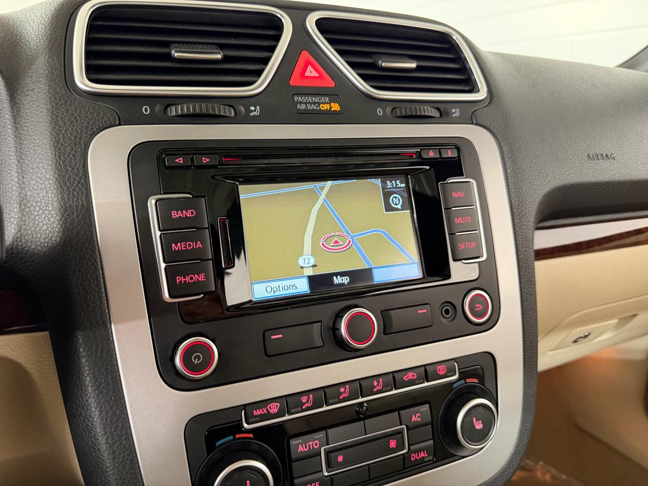 Volkswagen Eos Lux 2012