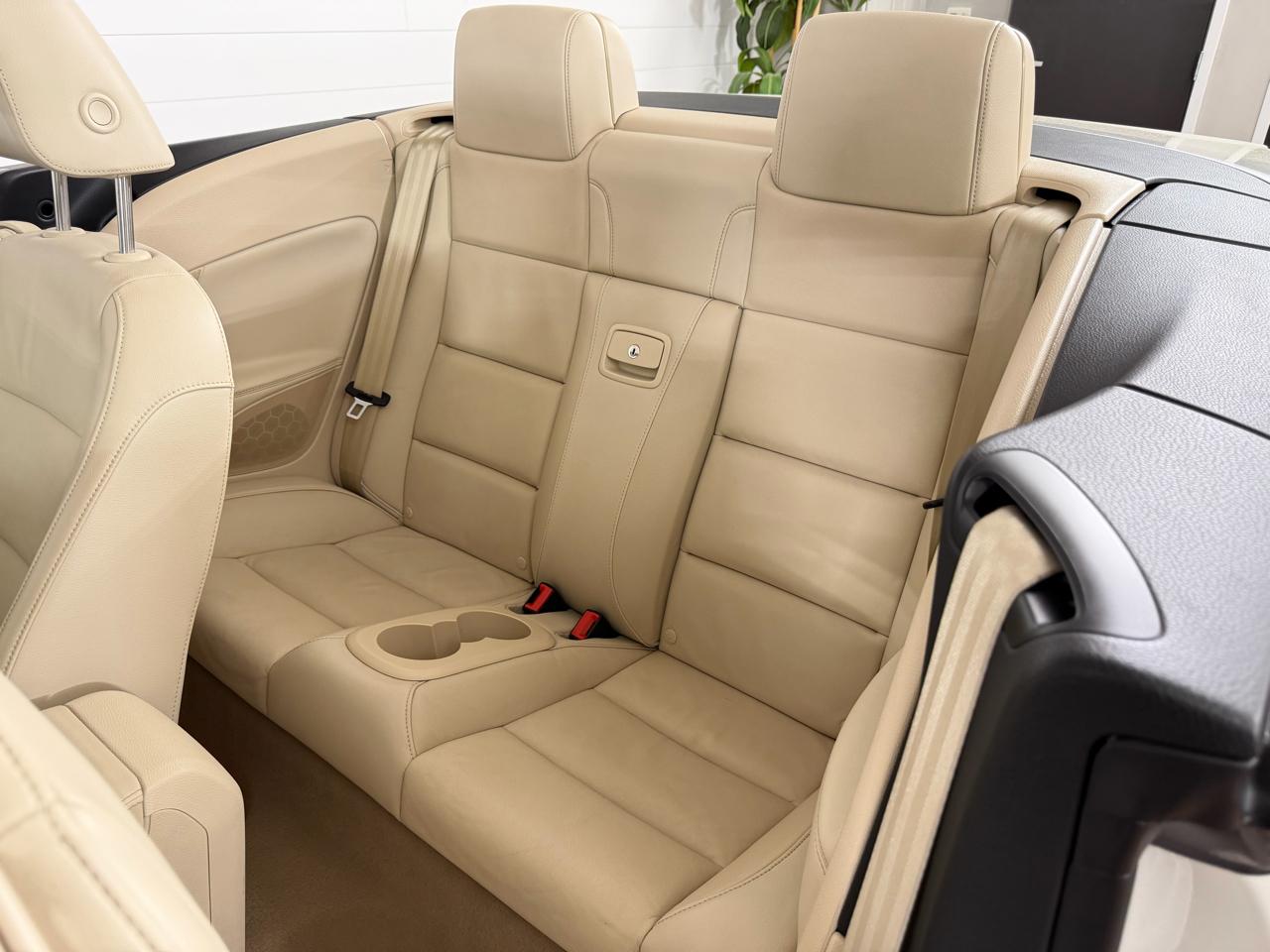 Volkswagen Eos Lux 2012