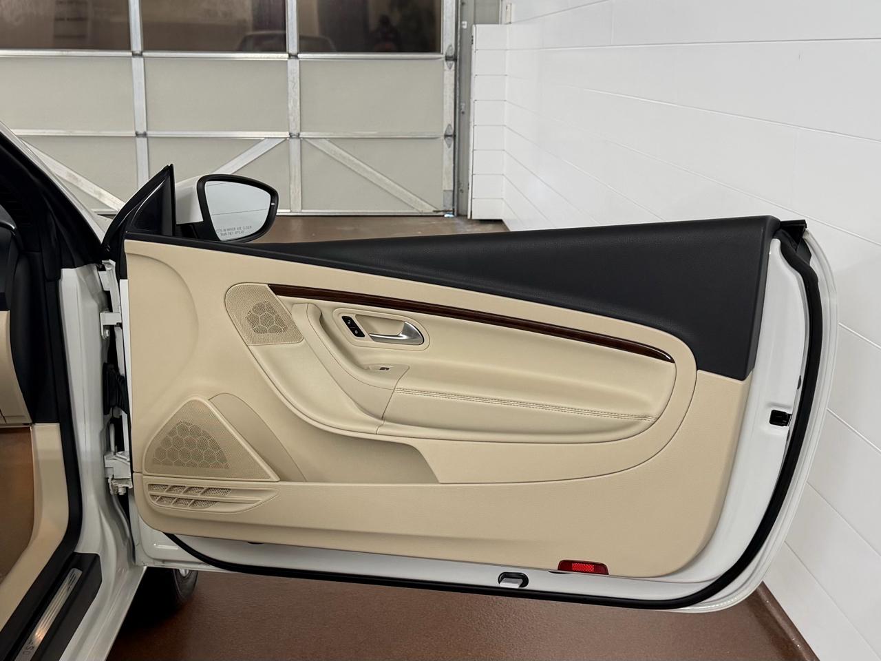 Volkswagen Eos Lux 2012