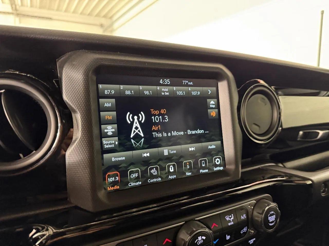 Jeep Wrangler  2021