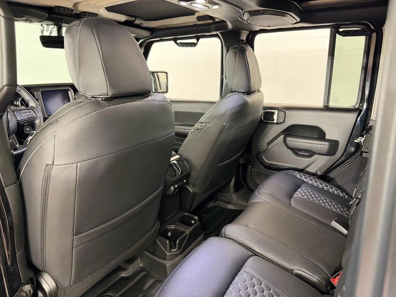 Jeep Wrangler  2021