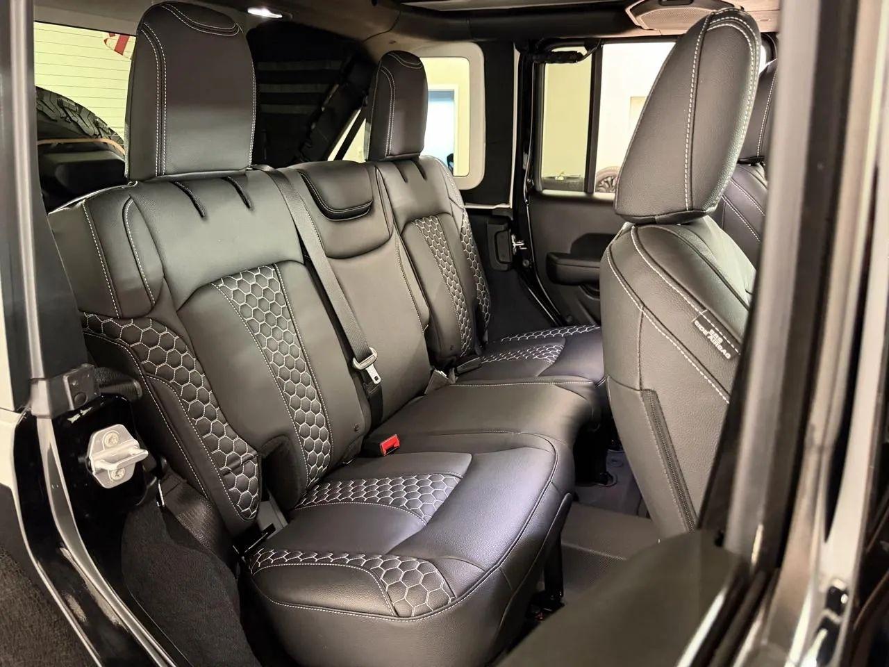 Jeep Wrangler  2021