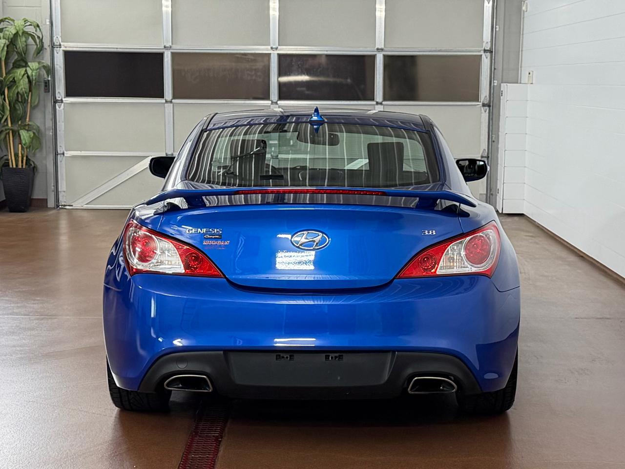 Hyundai Genesis Coupe  2010