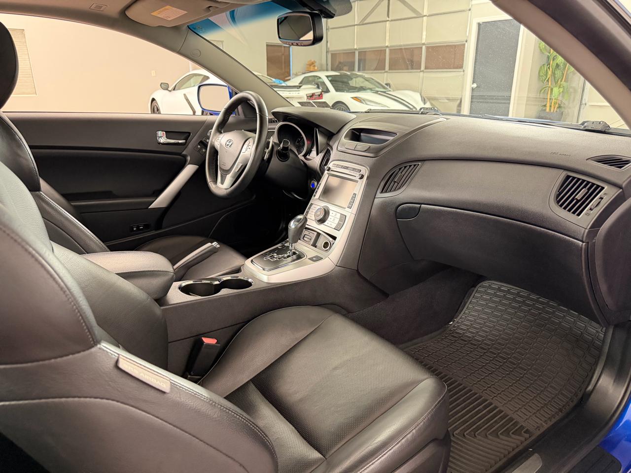 Hyundai Genesis Coupe  2010