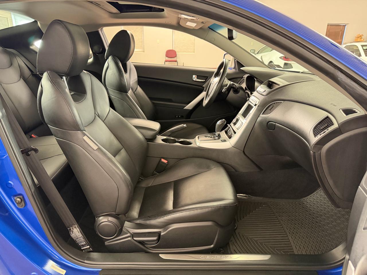 Hyundai Genesis Coupe  2010