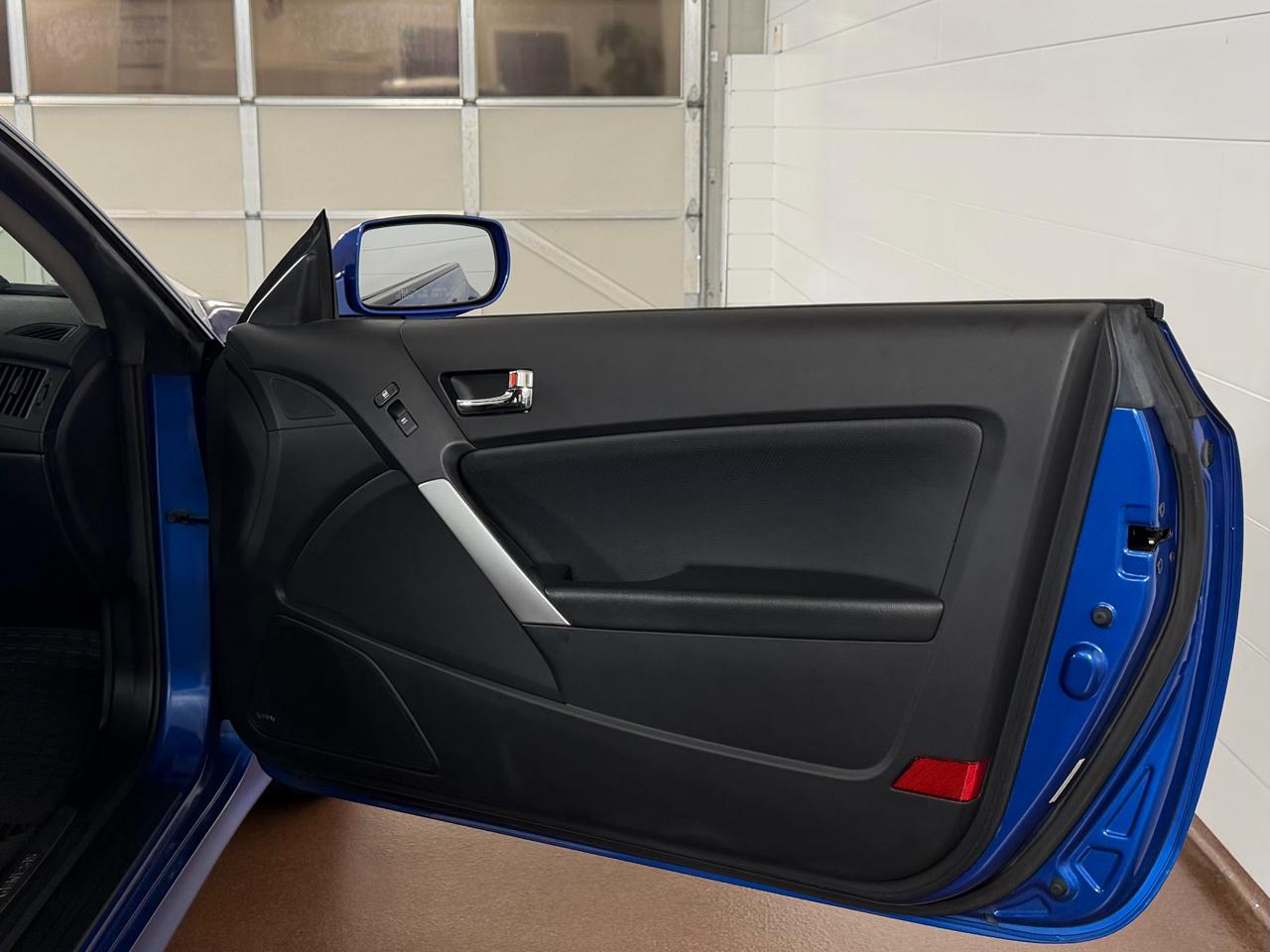 Hyundai Genesis Coupe  2010