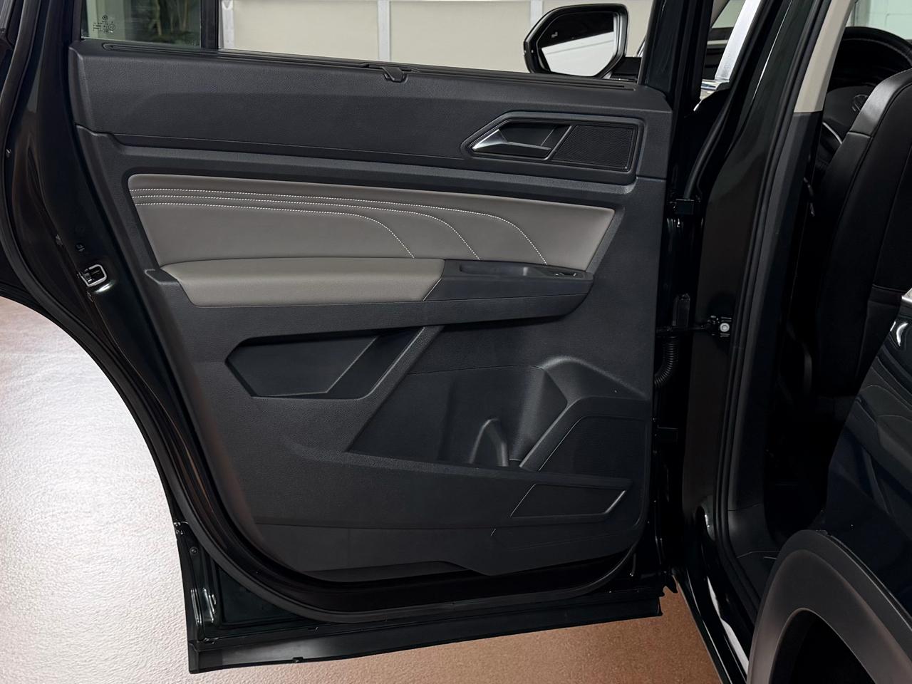 Volkswagen Atlas V6 SE w/Technology 4MOTION 2021