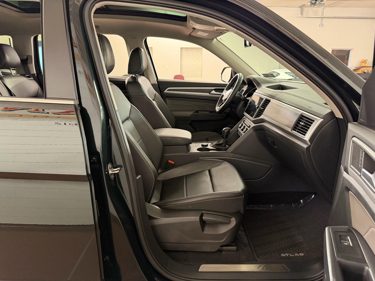 Volkswagen Atlas V6 SE w/Technology 4MOTION 2021