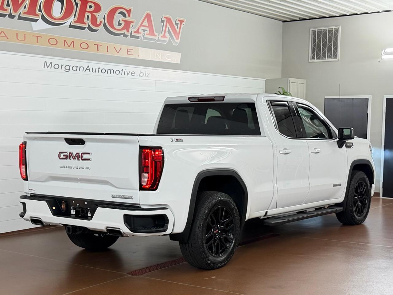 GMC Sierra 1500 Elevation Double Cab 4WD 2021