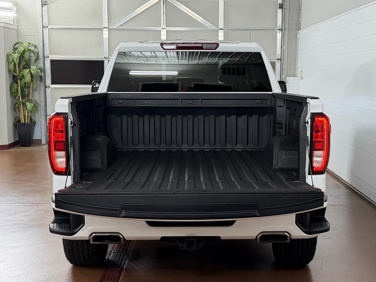 GMC Sierra 1500 Elevation Double Cab 4WD 2021