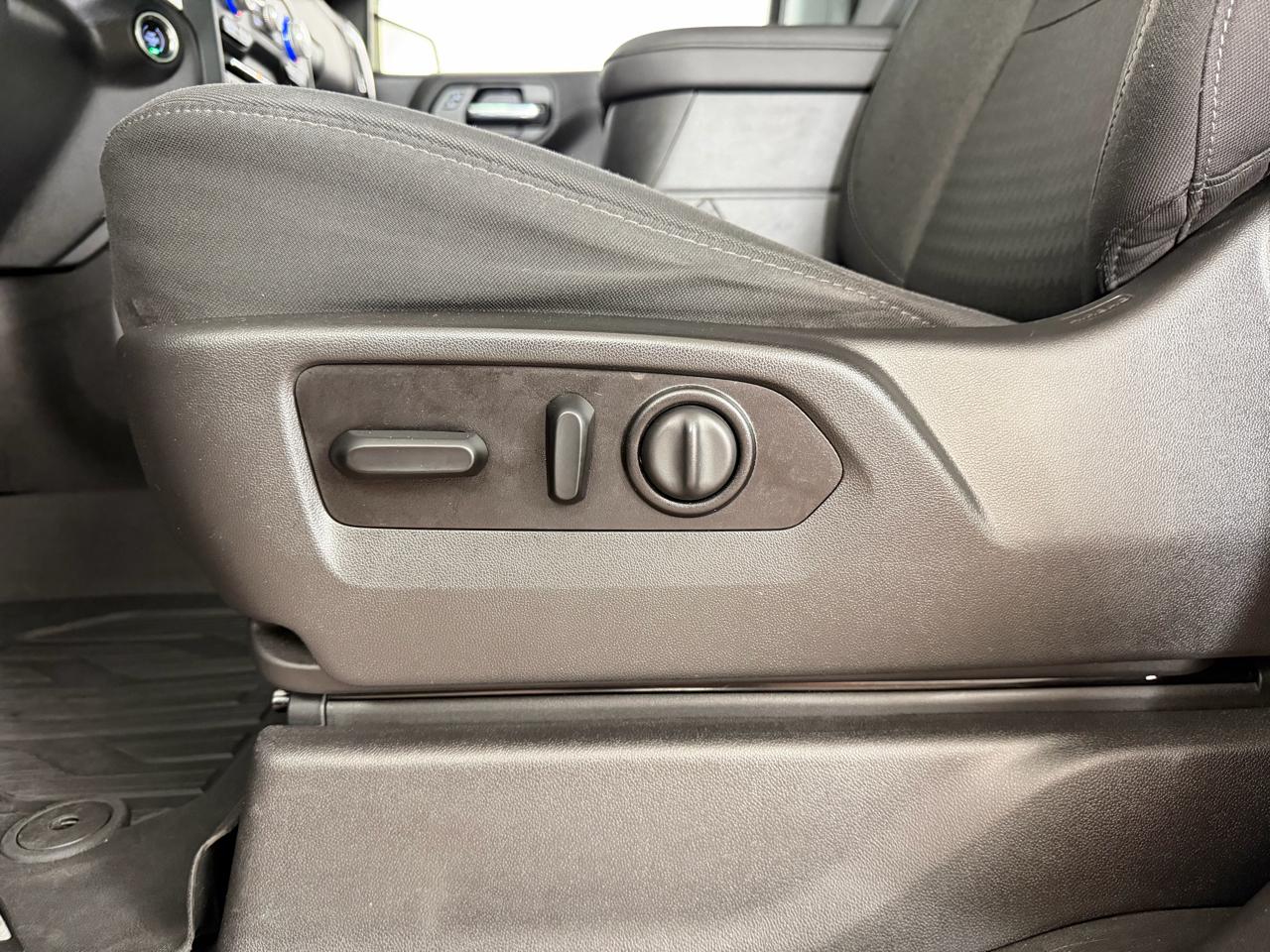 GMC Sierra 1500 Elevation Double Cab 4WD 2021