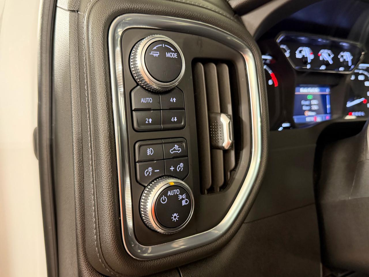 GMC Sierra 1500 Elevation Double Cab 4WD 2021