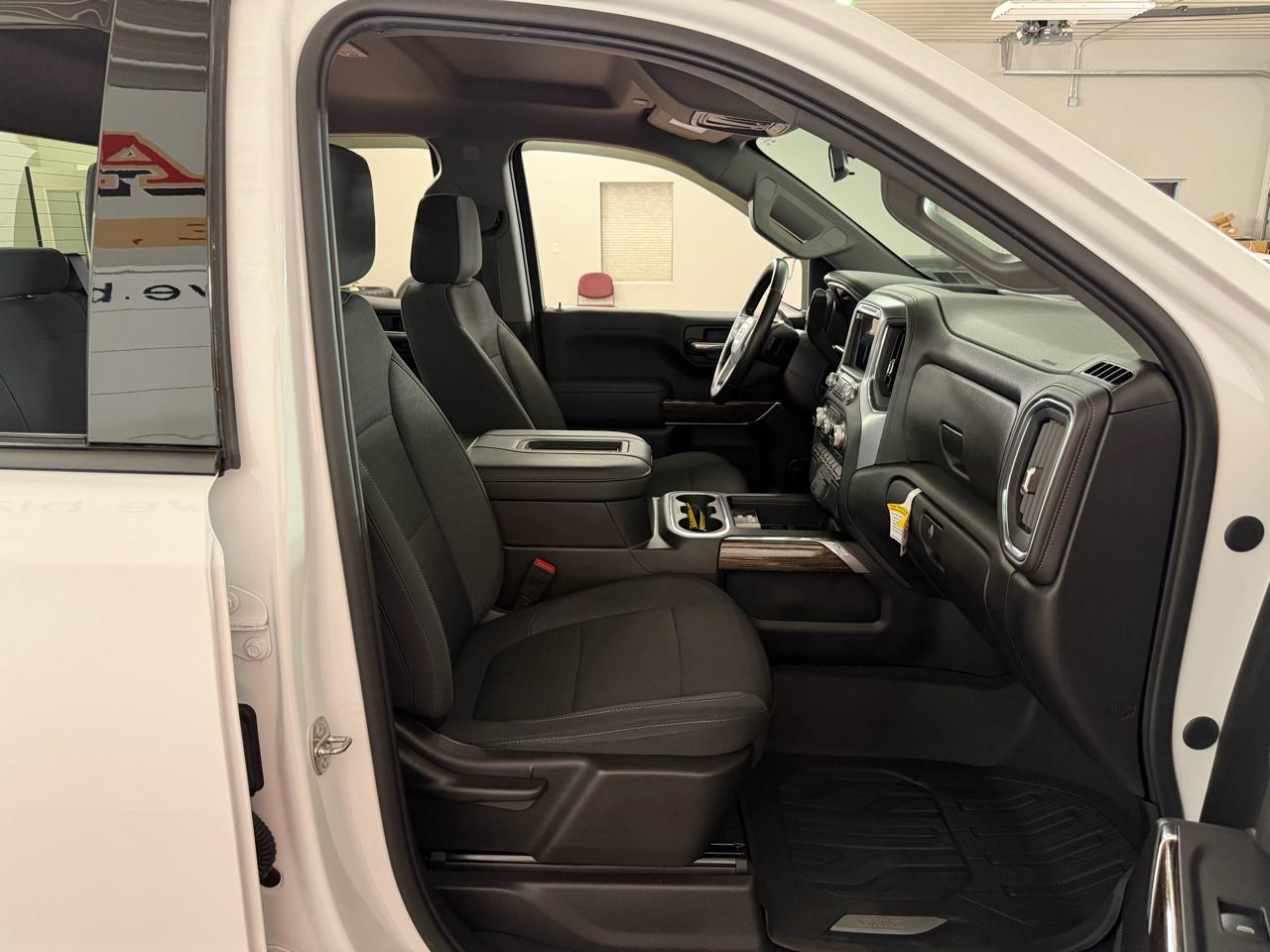 GMC Sierra 1500 Elevation Double Cab 4WD 2021