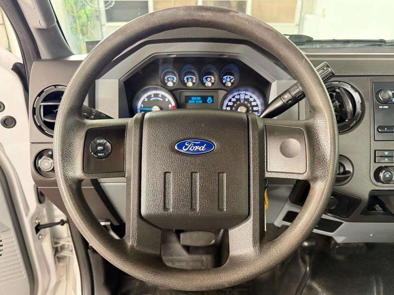 Ford F-250 SD  2016