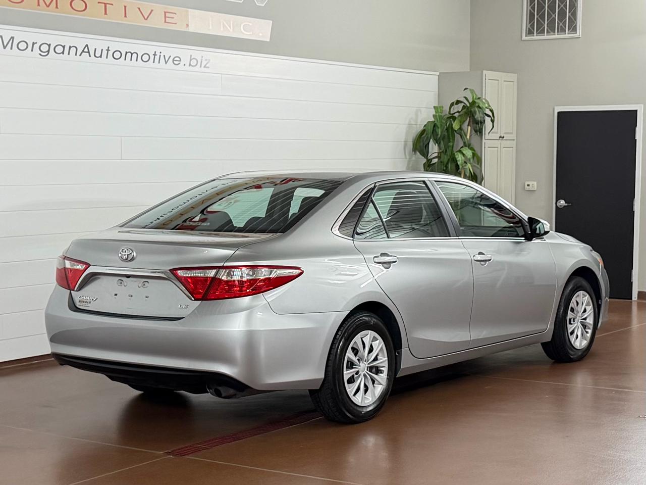 Toyota Camry  2017