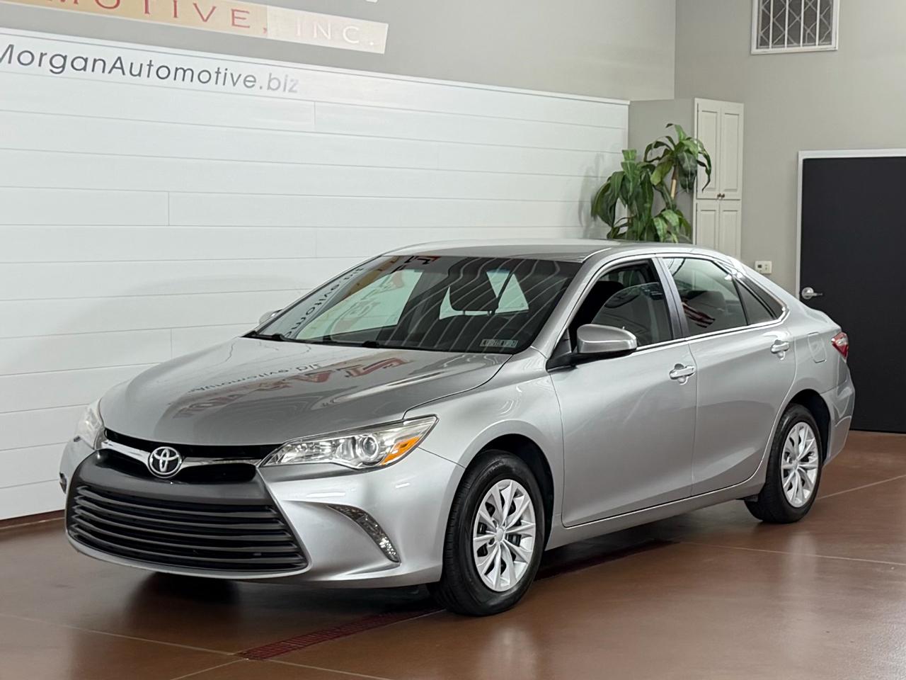 Toyota Camry  2017