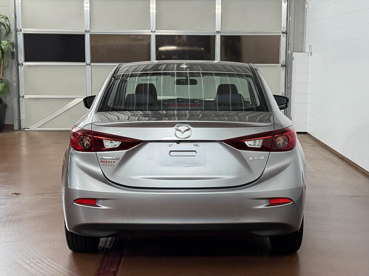 Mazda MAZDA3 i Touring AT 4-Door 2014