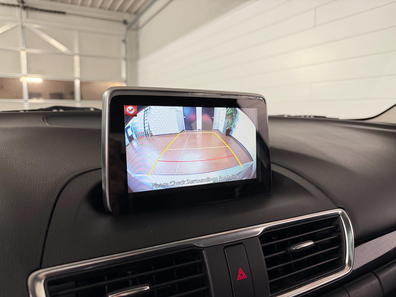 Mazda MAZDA3 i Touring AT 4-Door 2014