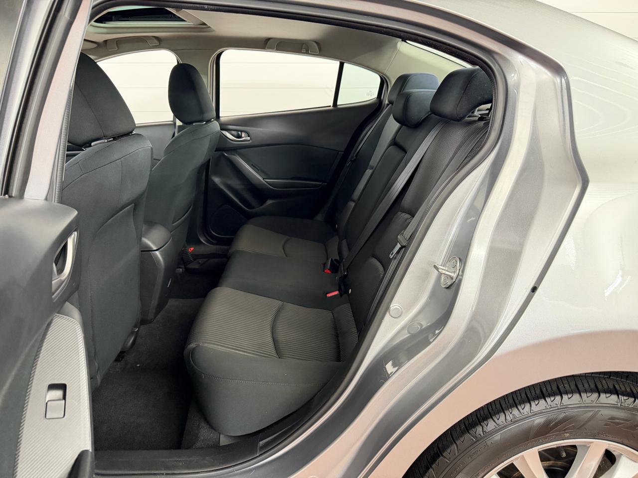Mazda MAZDA3 i Touring AT 4-Door 2014