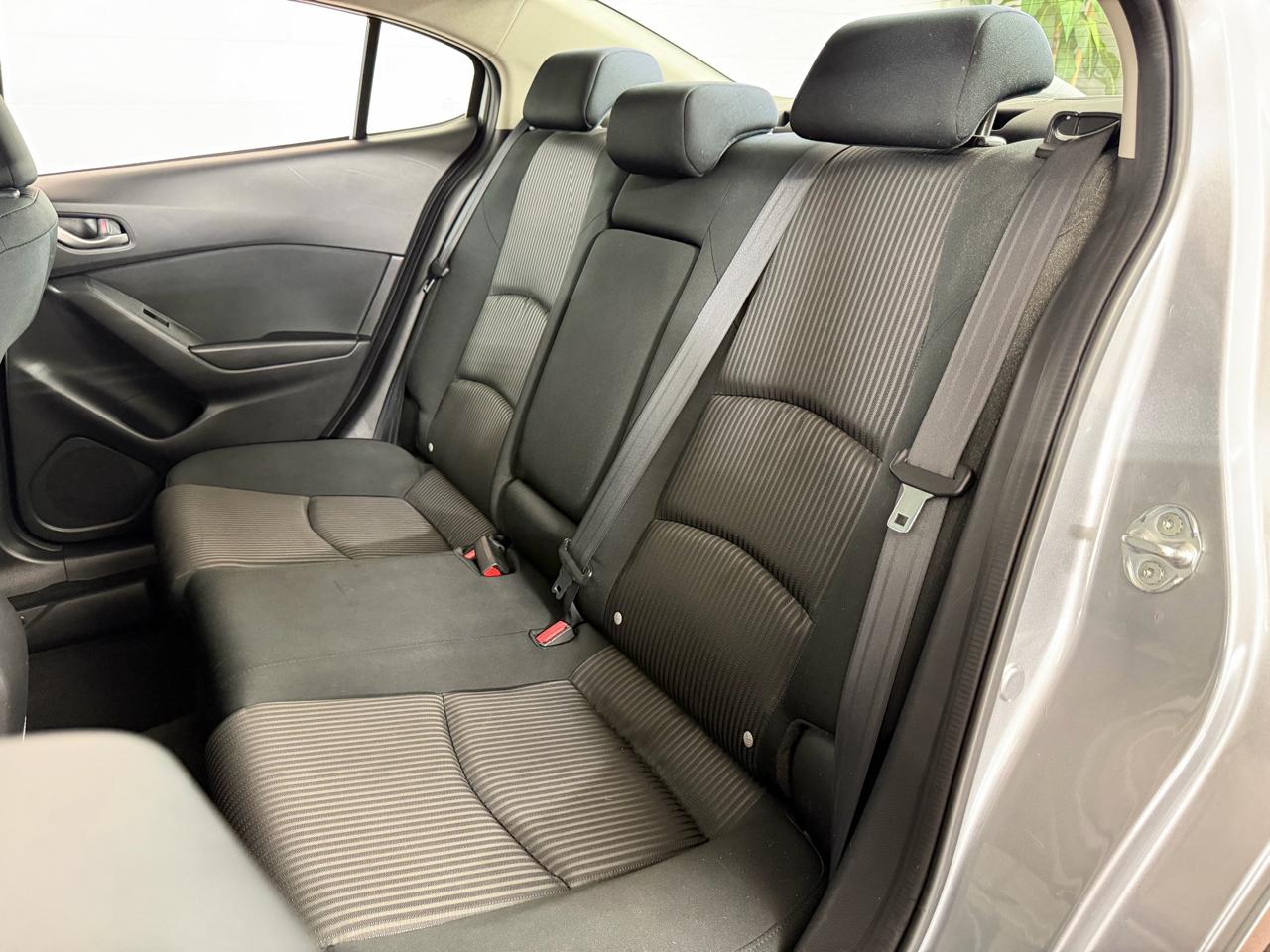 Mazda MAZDA3 i Touring AT 4-Door 2014
