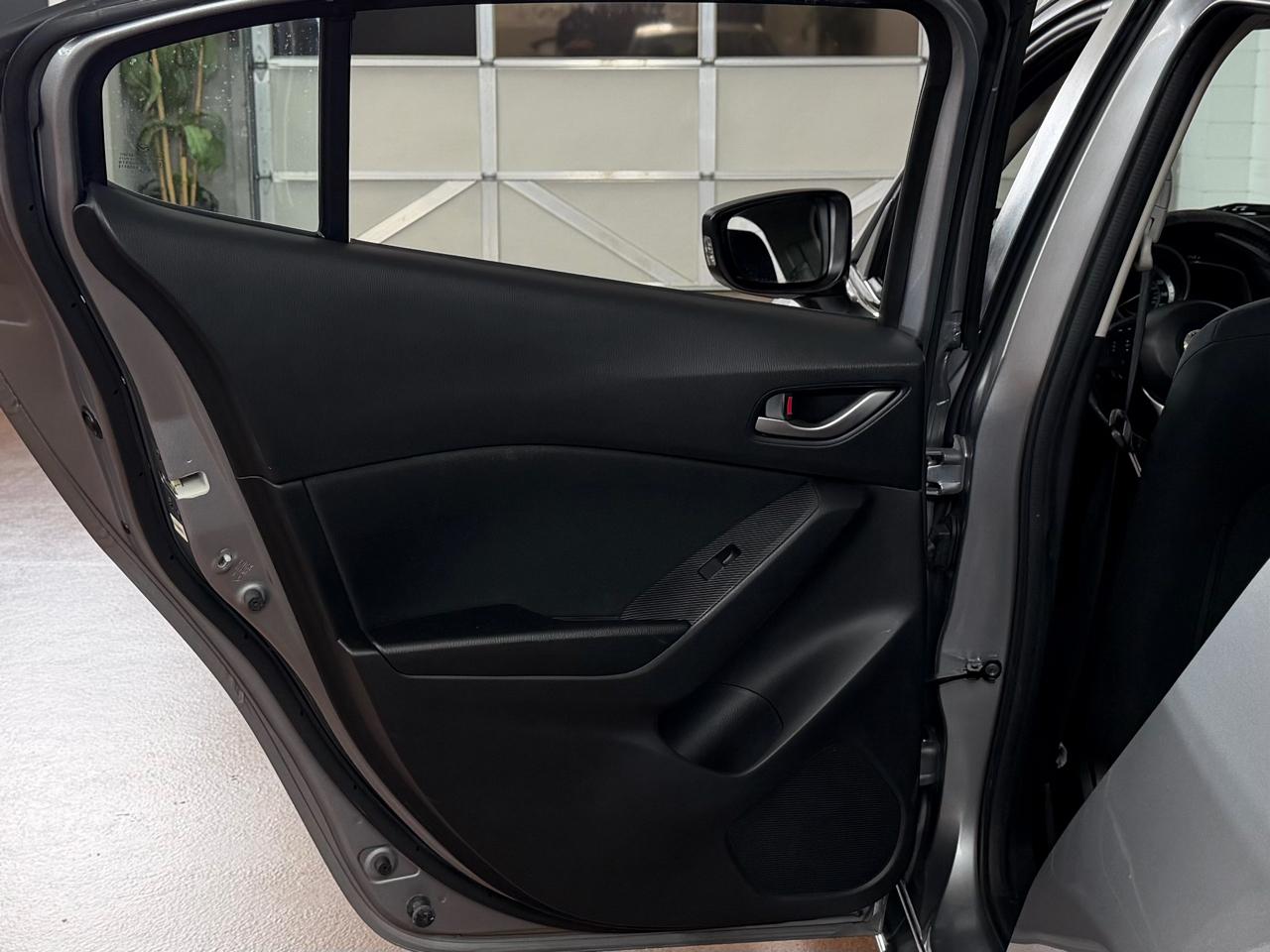 Mazda MAZDA3 i Touring AT 4-Door 2014
