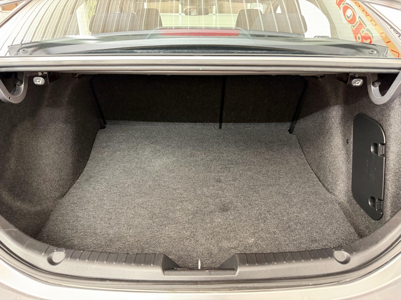 Mazda MAZDA3 i Touring AT 4-Door 2014