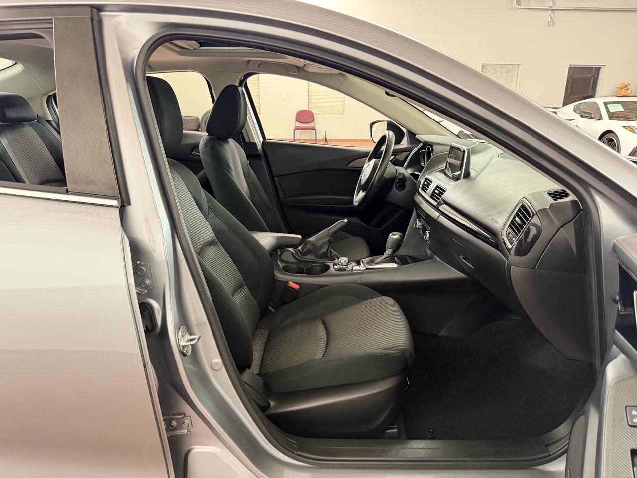 Mazda MAZDA3 i Touring AT 4-Door 2014