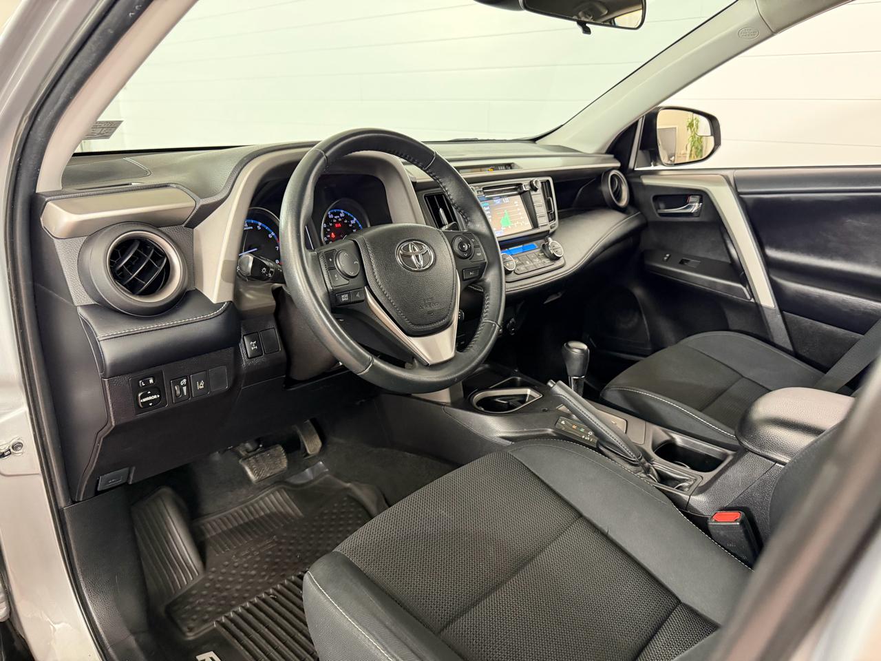 Toyota RAV4 XLE AWD 2018