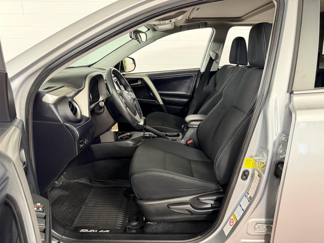 Toyota RAV4 XLE AWD 2018