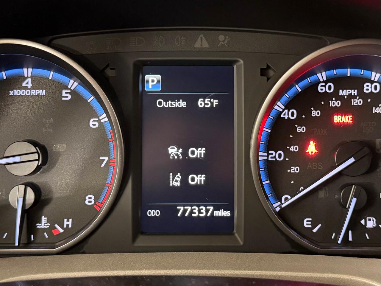 Toyota RAV4 XLE AWD 2018