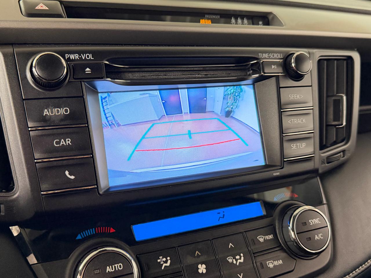 Toyota RAV4 XLE AWD 2018