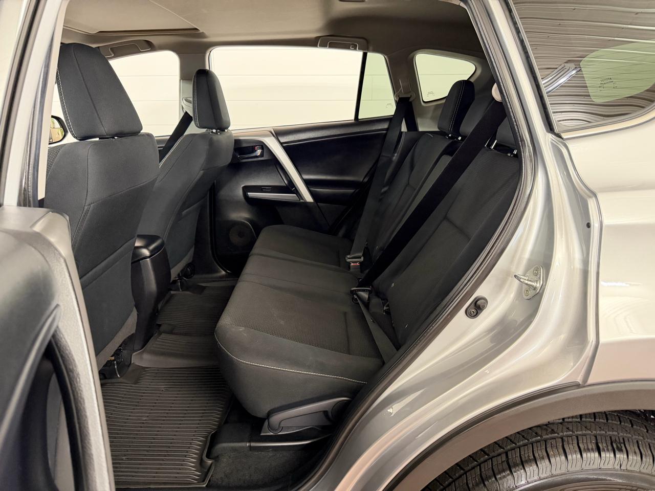 Toyota RAV4 XLE AWD 2018