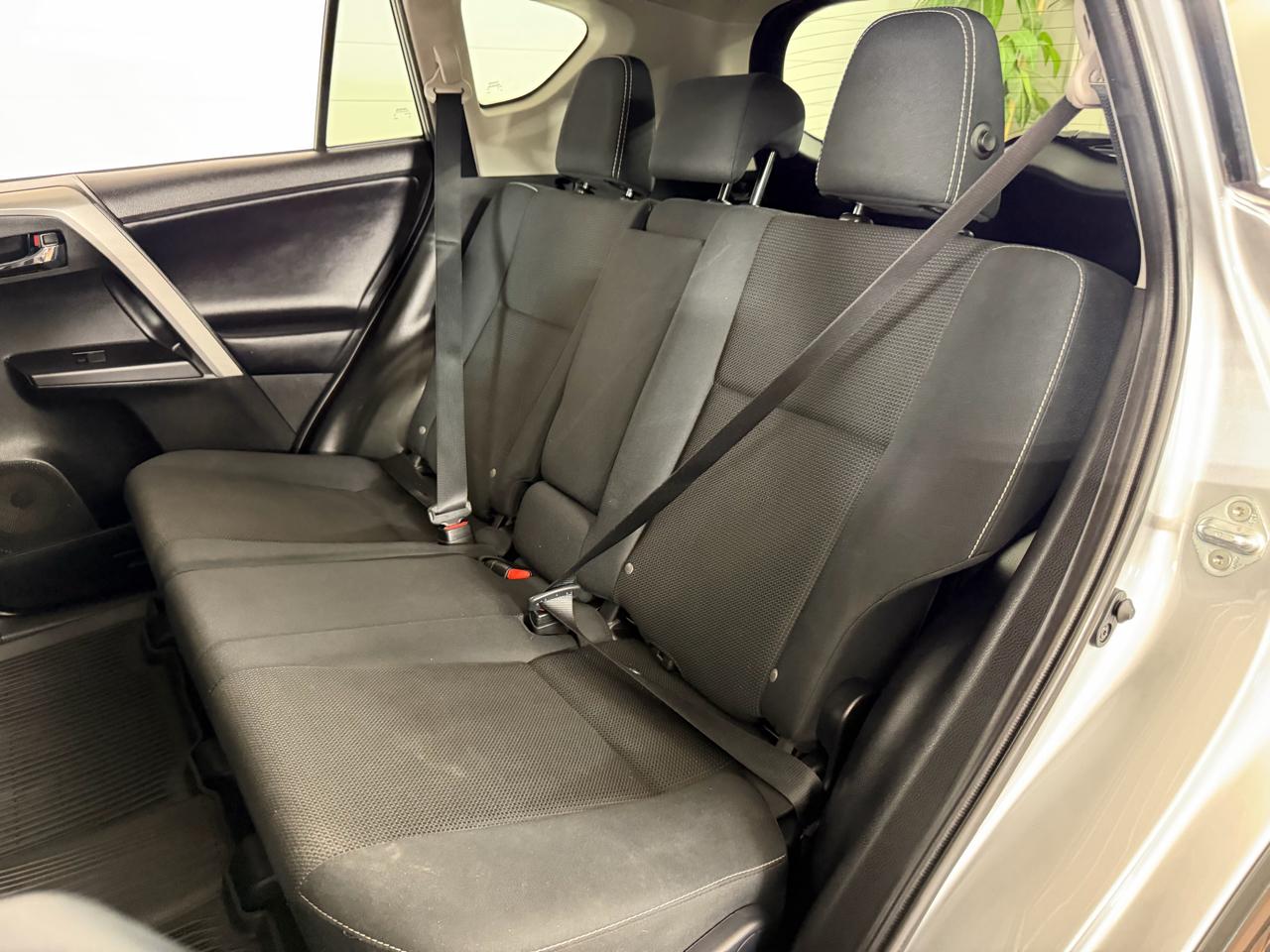 Toyota RAV4 XLE AWD 2018