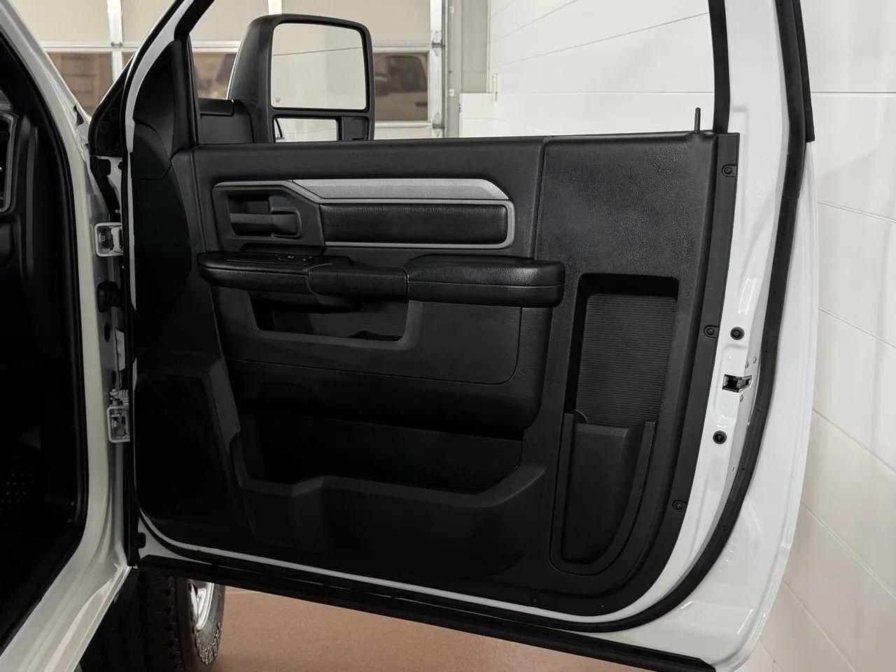 RAM 2500  2023