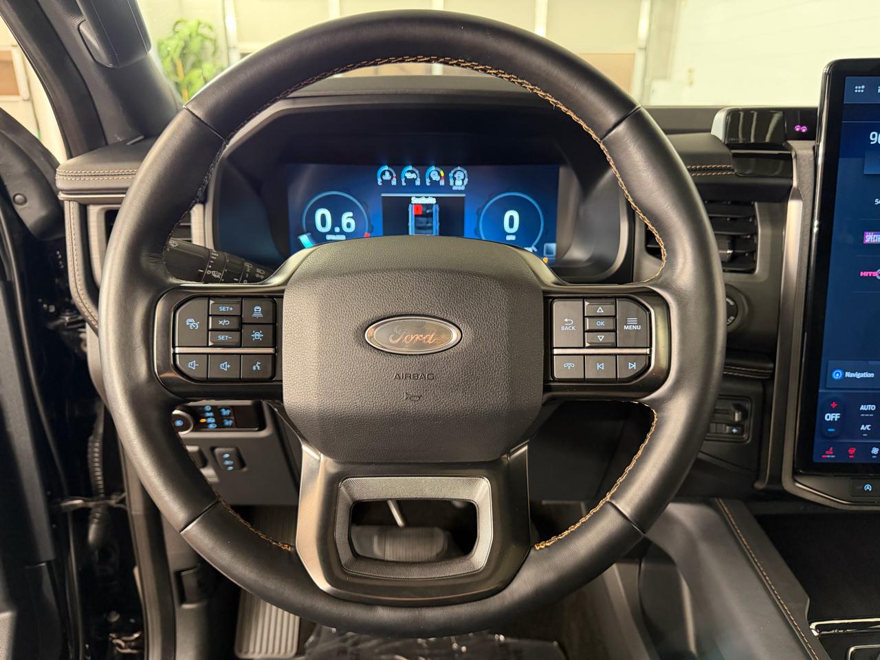 Ford Expedition  2023