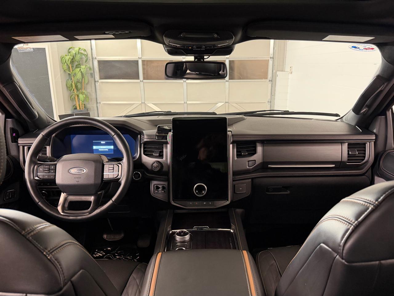 Ford Expedition  2023
